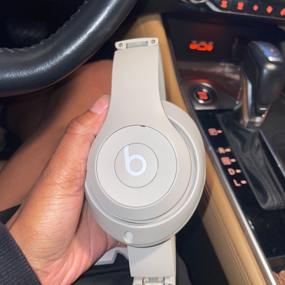 Beats Studio Pro - Picture 3 of 3